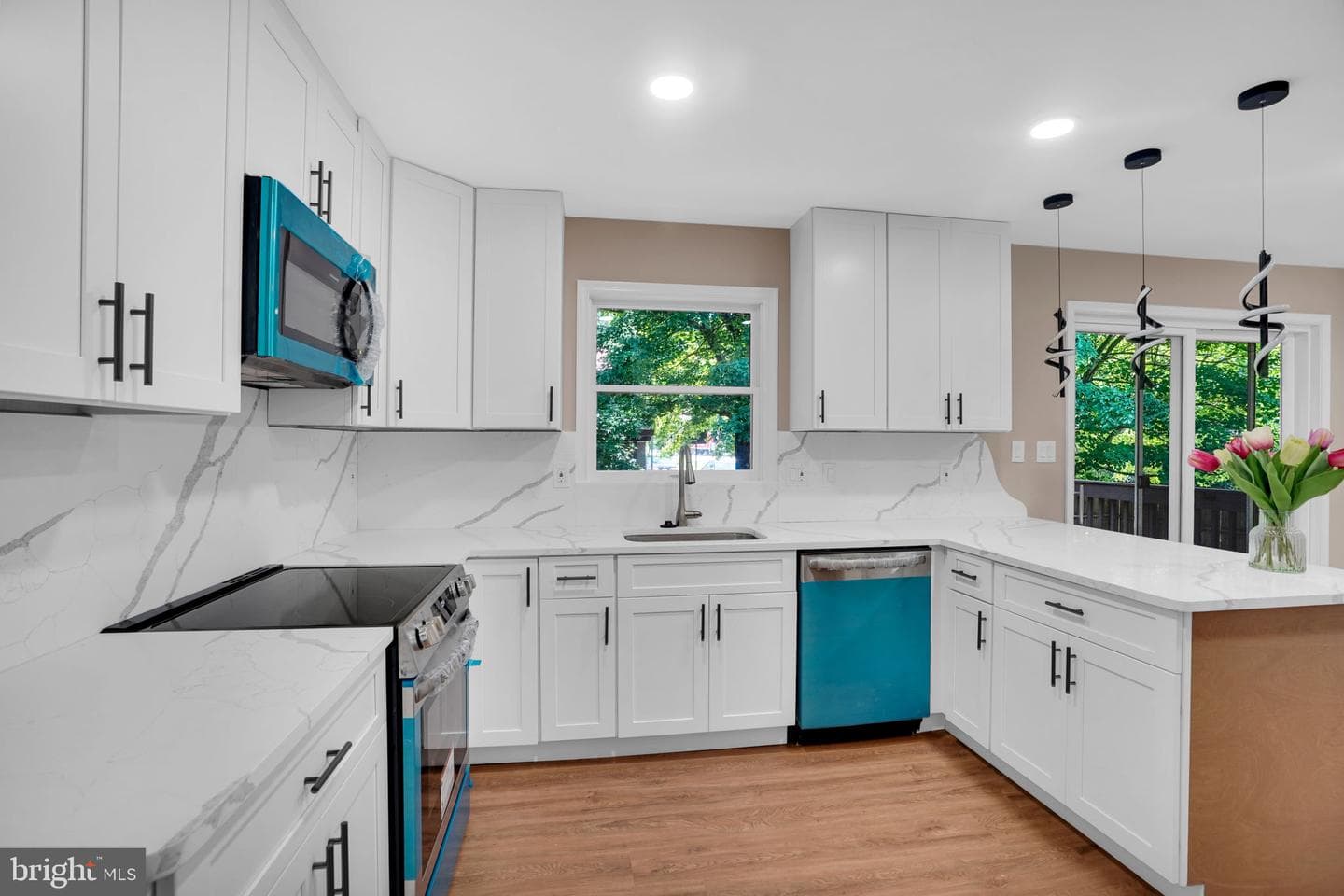 22206 Lilac Way photo 14