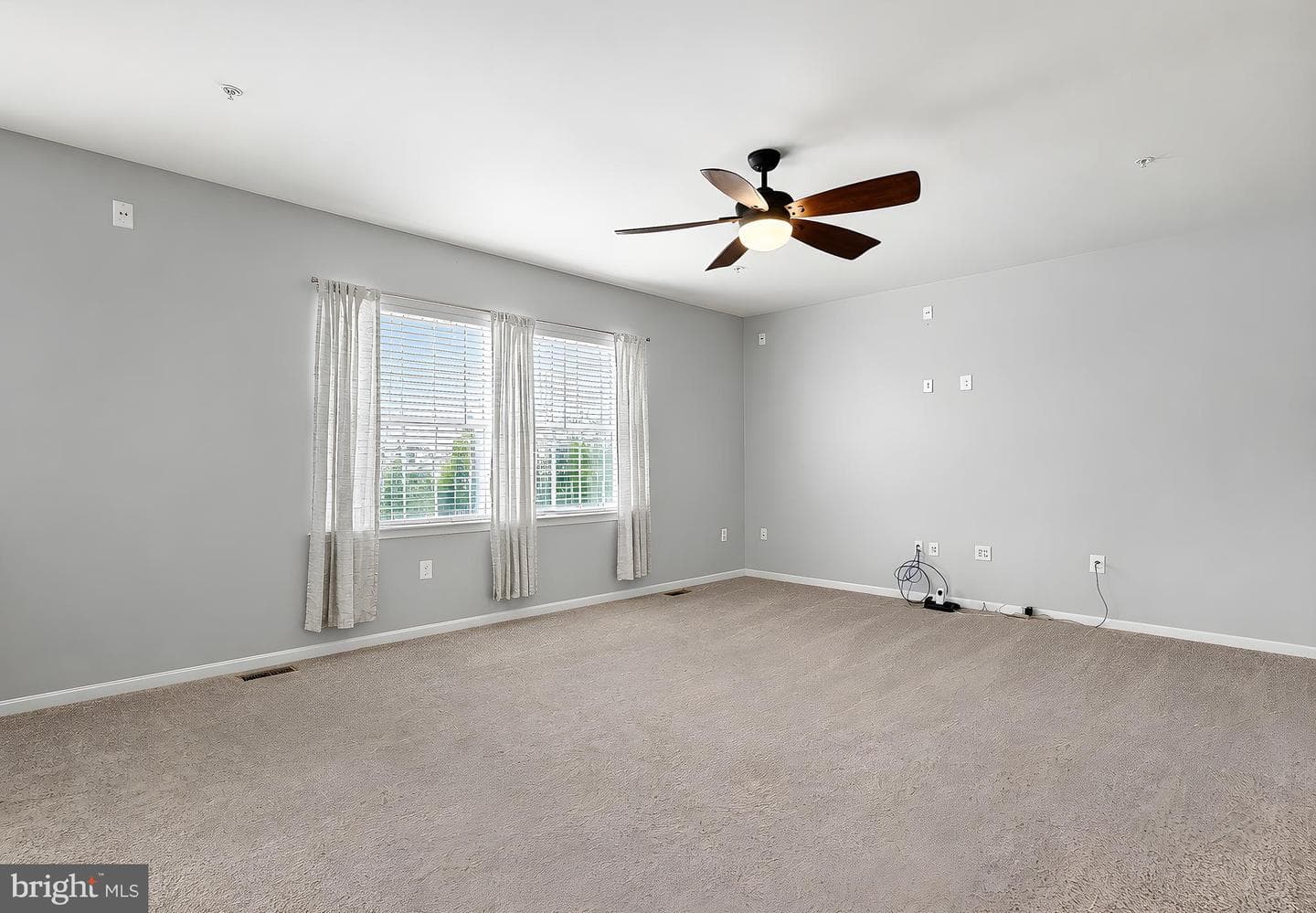 21395 Fairwood Court photo 24