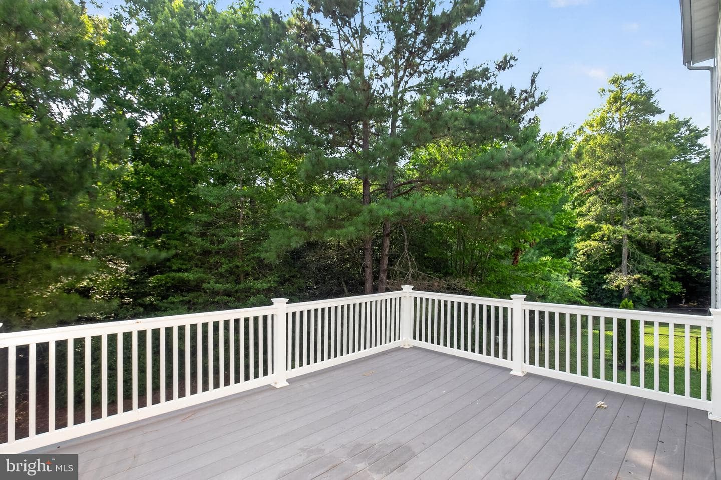 18321 Chestnut Street photo 21