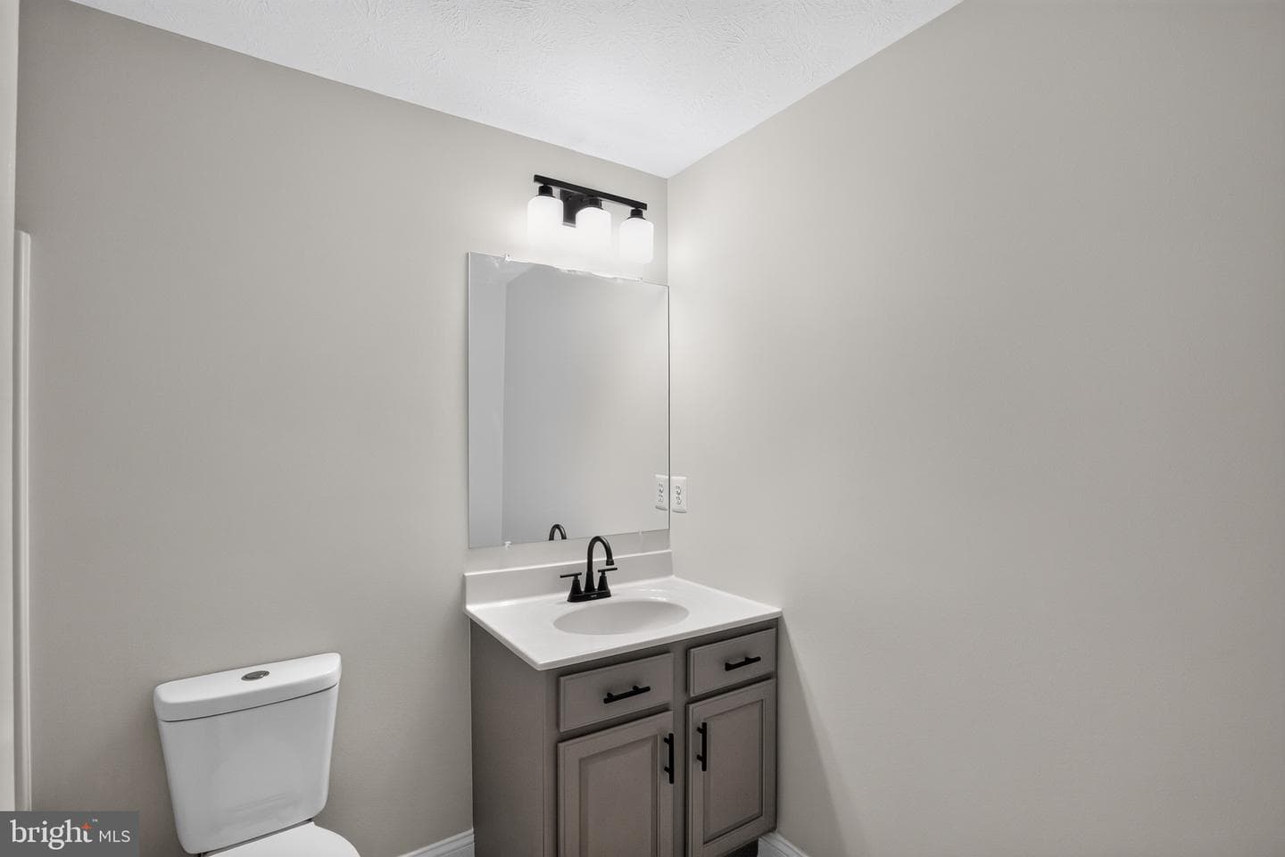 18321 Chestnut Street photo 26