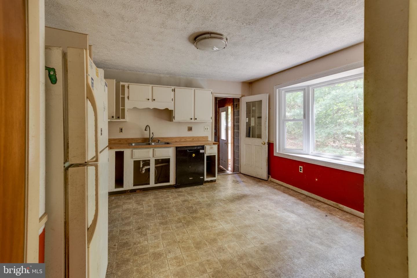 37745 Asher Road photo 3