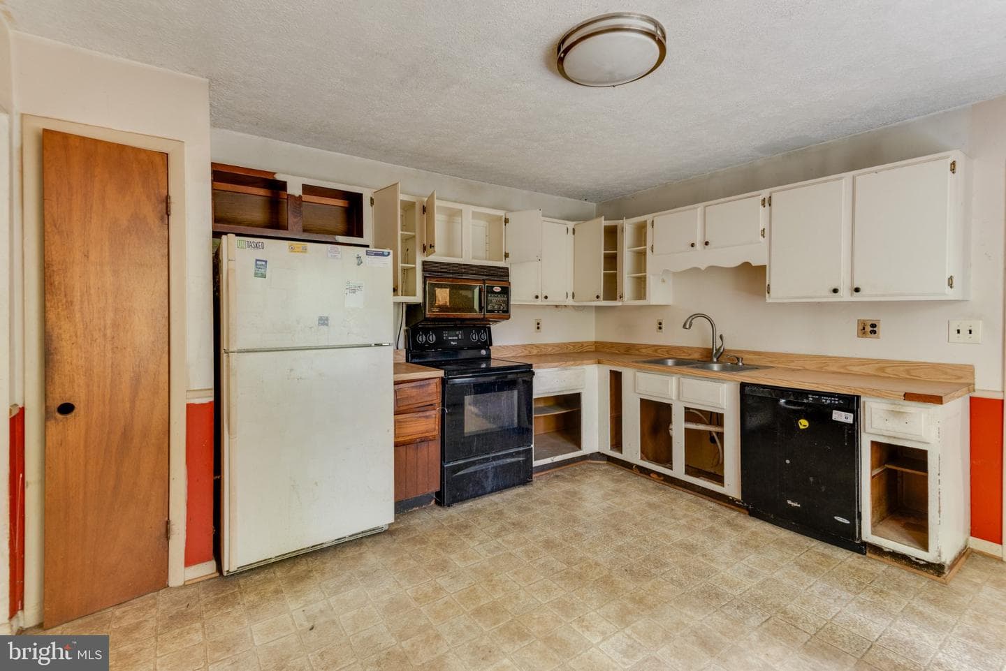 37745 Asher Road photo 4