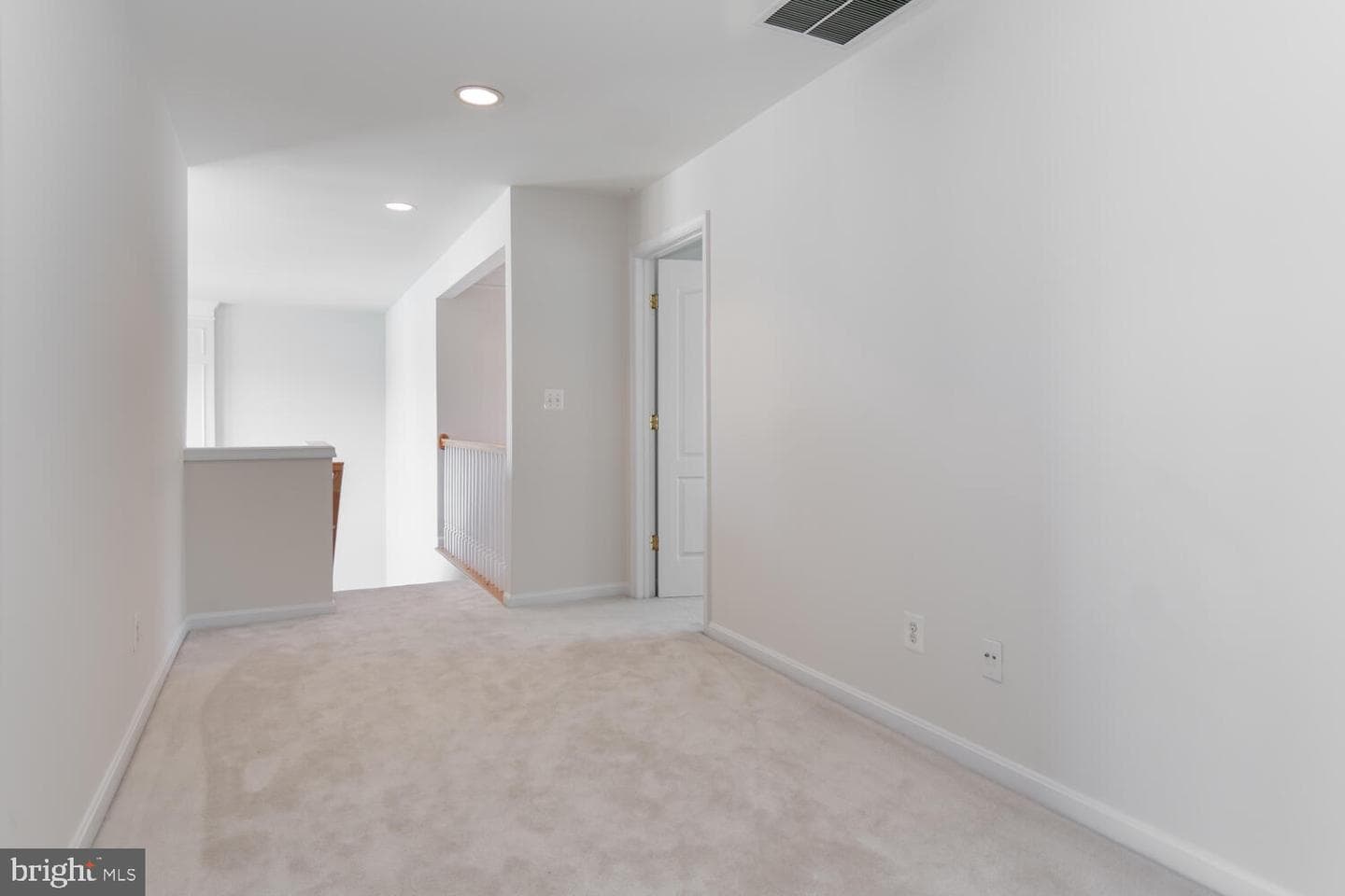 29830 Hillary Avenue photo 35