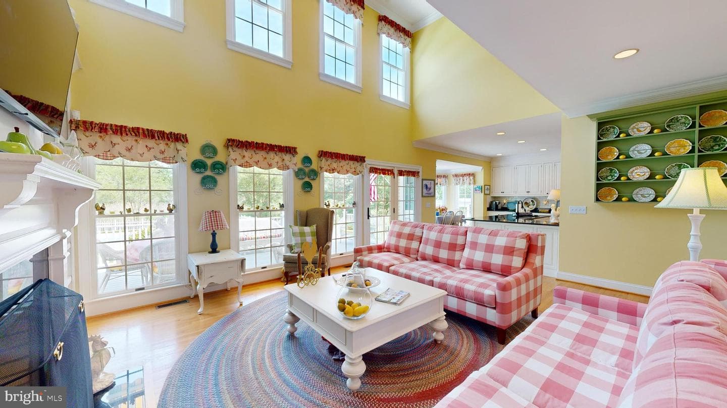28028 Playtor Road, Easton
