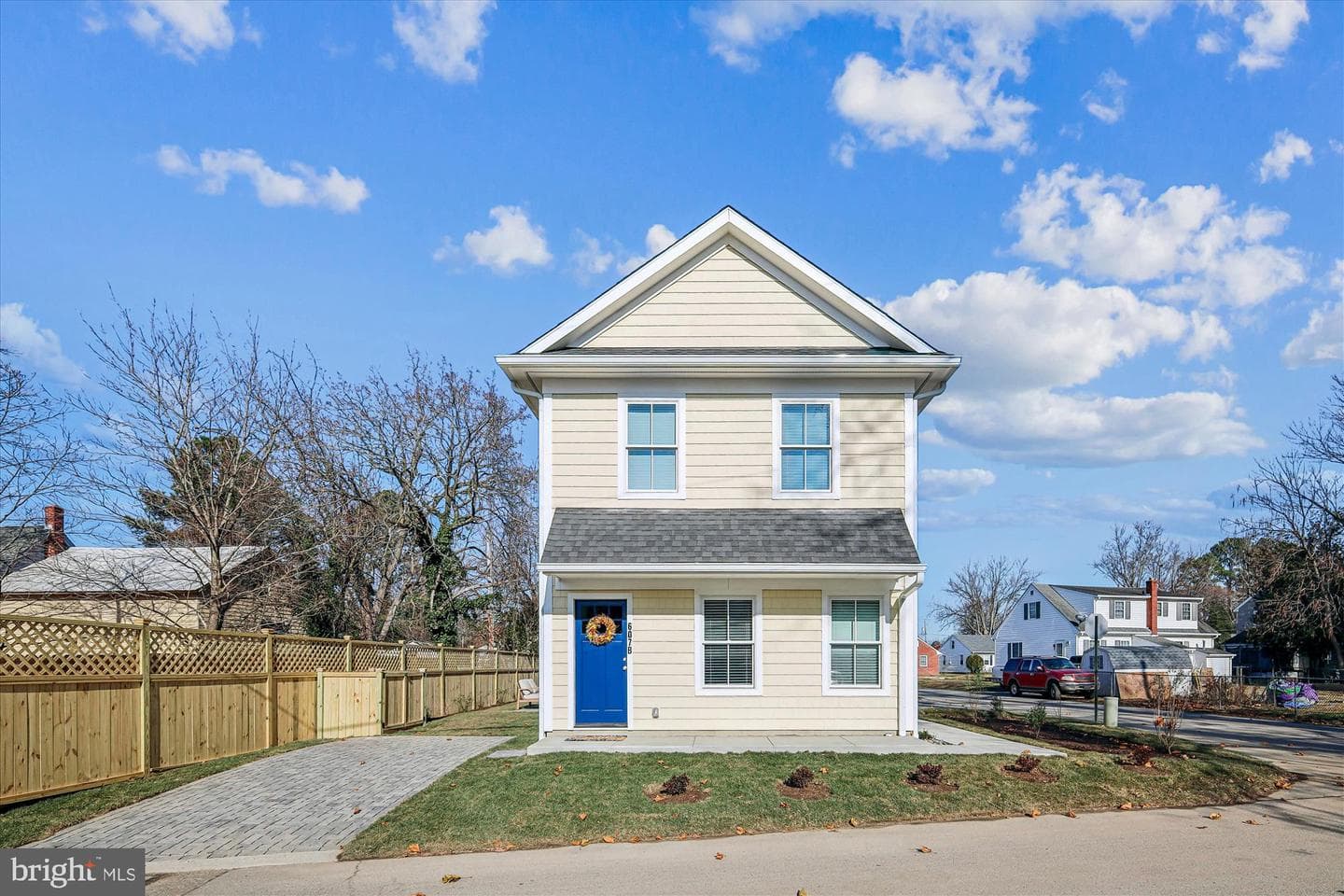 607 North Street photo 4