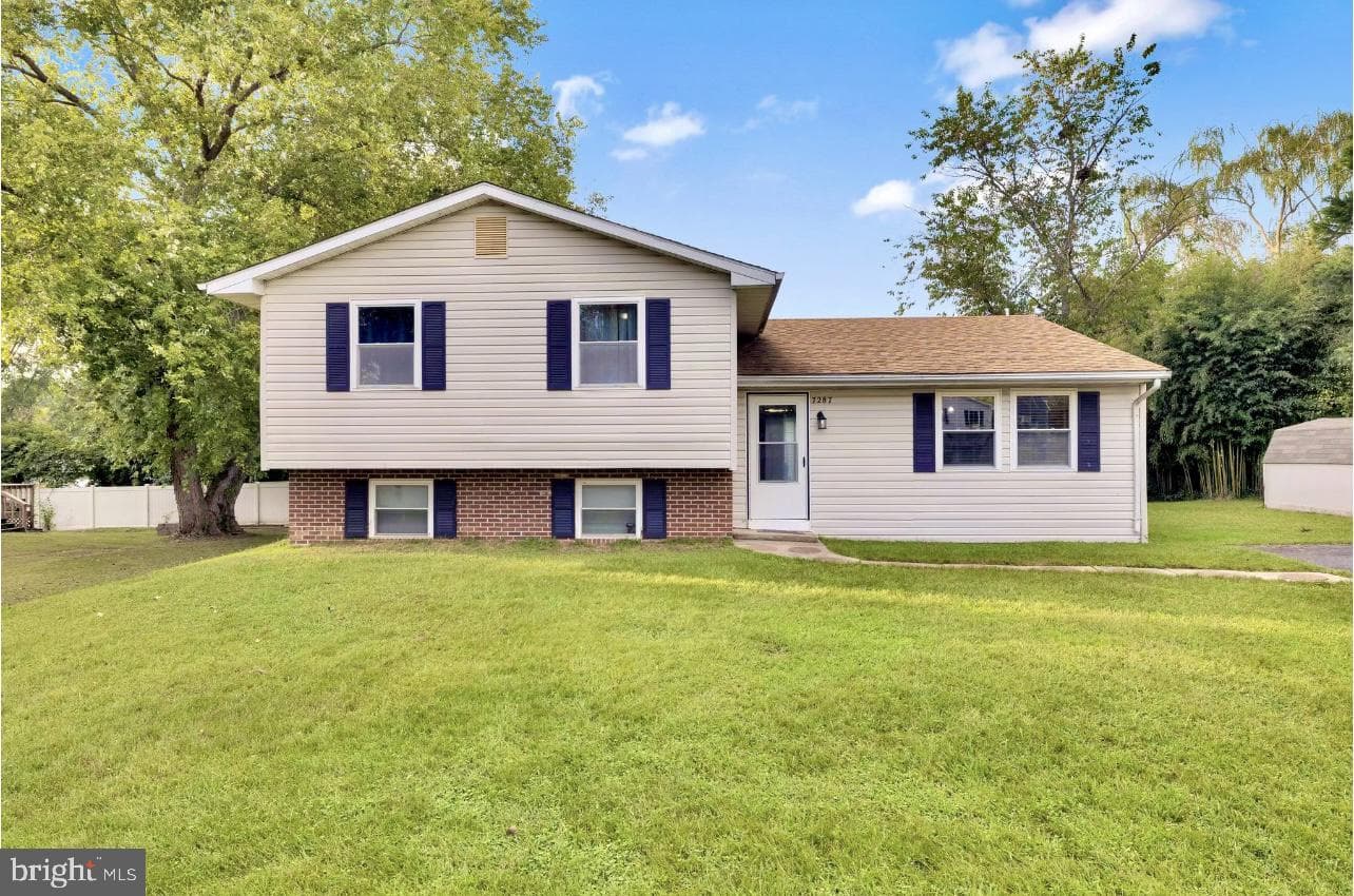 7287 Shirley Drive photo 3