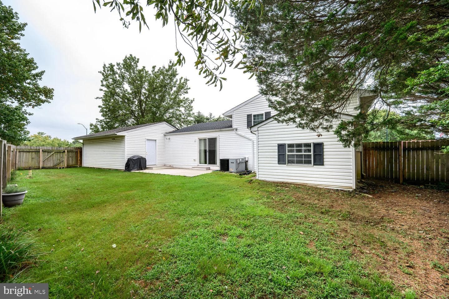 7347 Shirley Drive photo 2