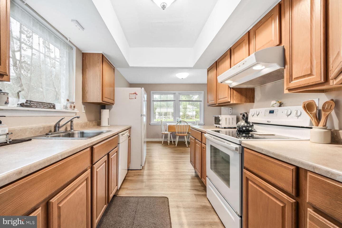 7347 Shirley Drive photo 5