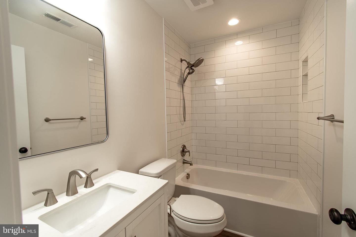 18 Sandy Lane photo 22