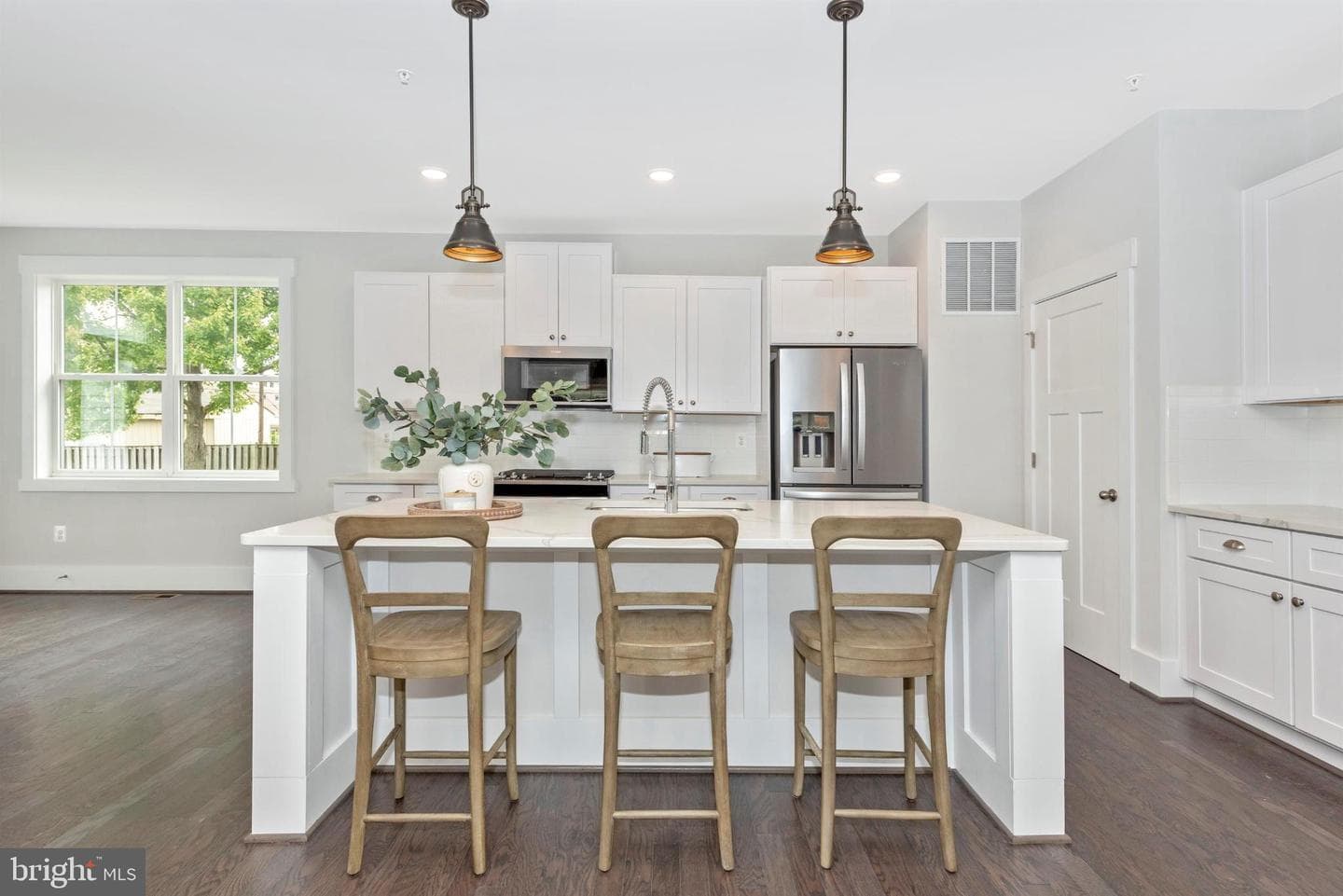 Lot 16 North photo 19