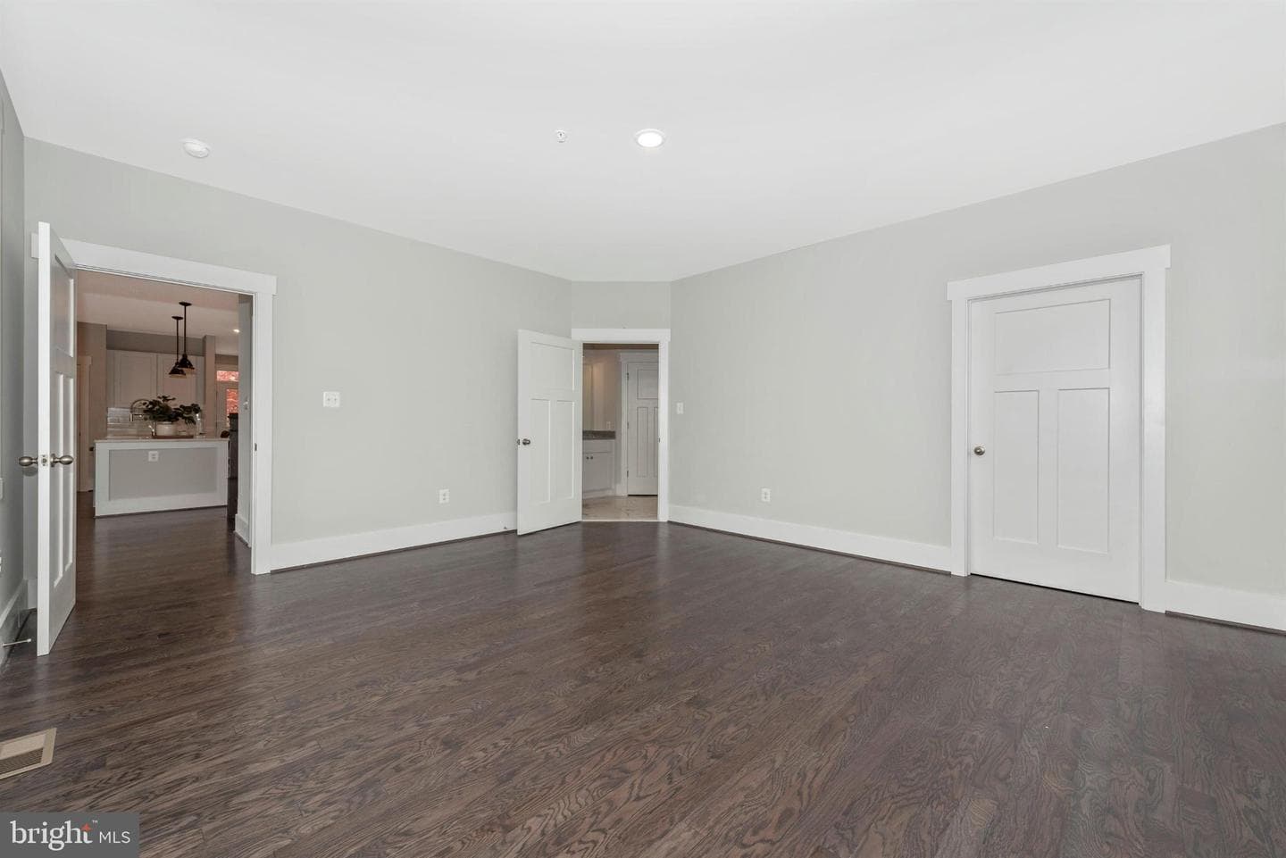 Lot 16 North photo 34