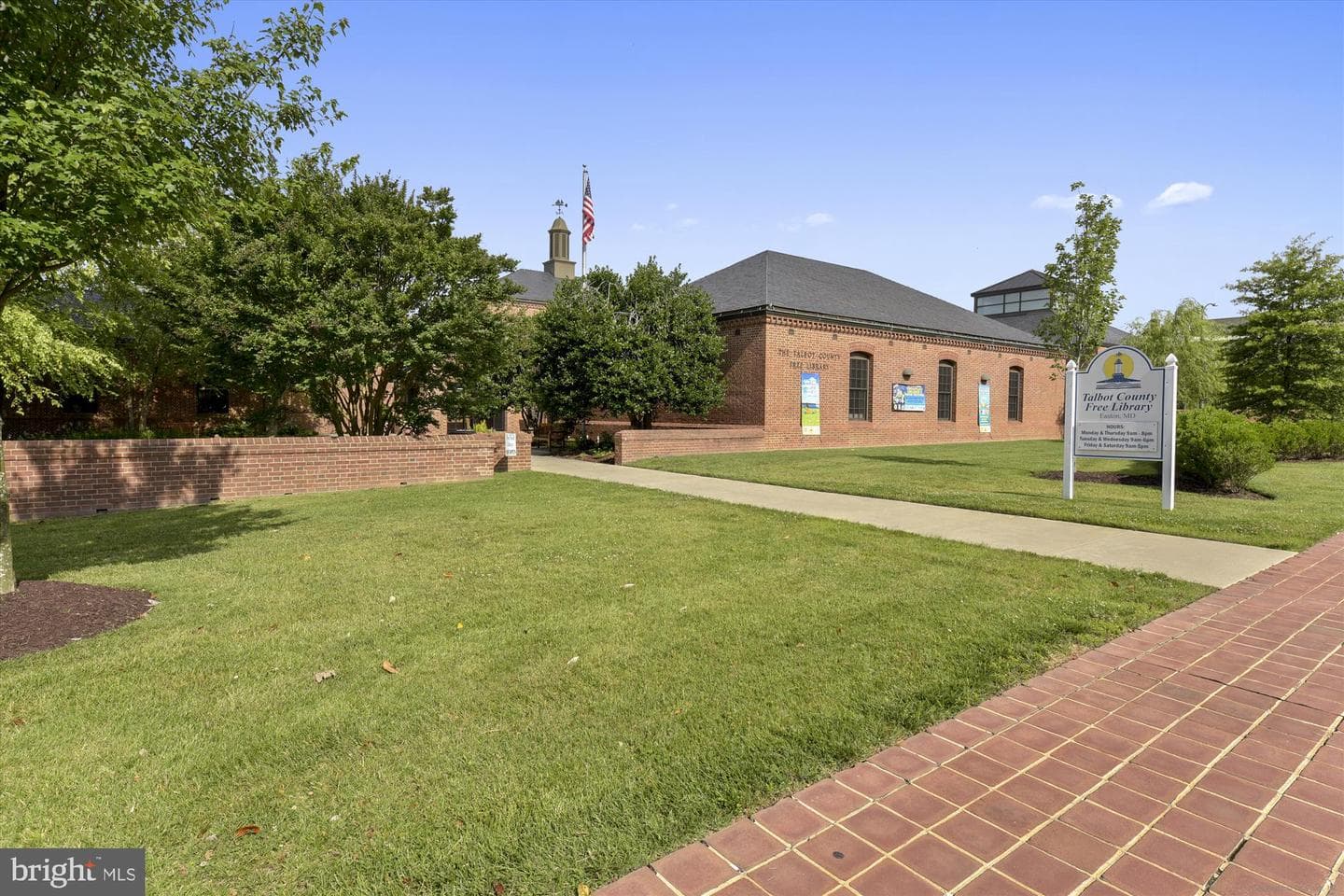 316 Spring Drive photo 8