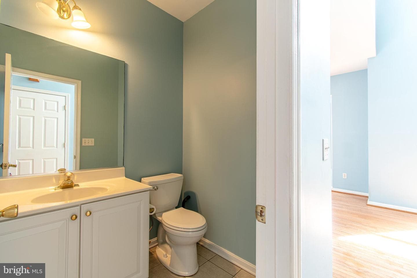 8800 Roundhouse Circle photo 8