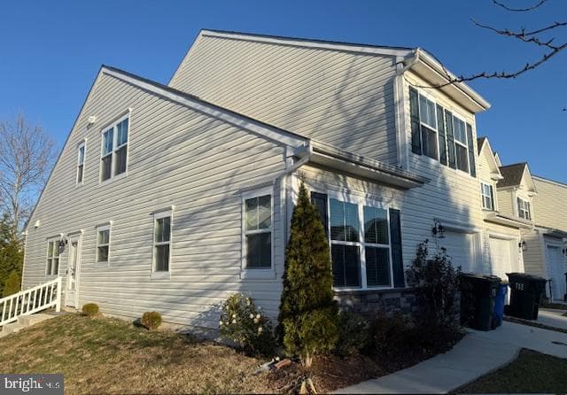 305 Bethune Drive photo 3