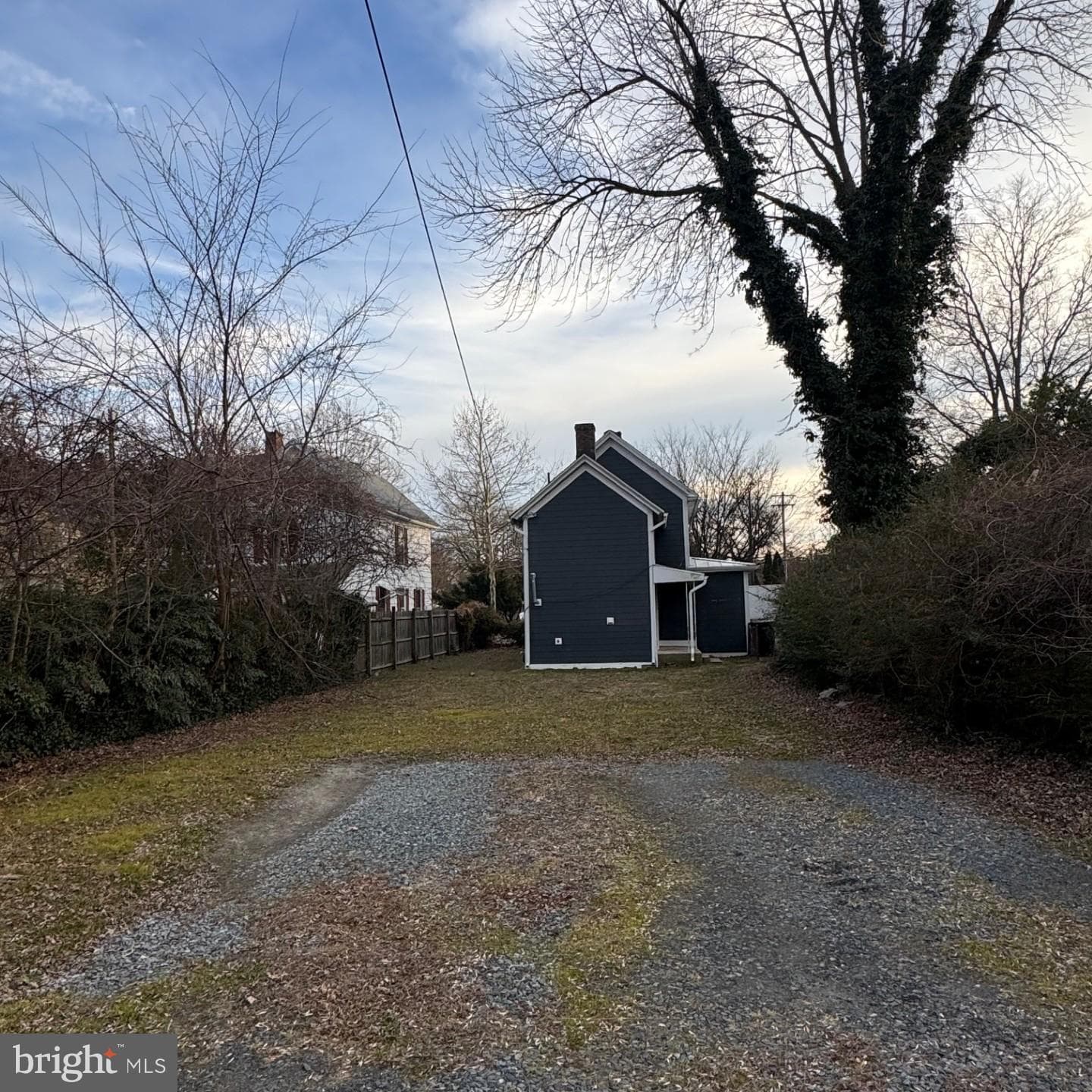 305 Brookletts Avenue photo 4