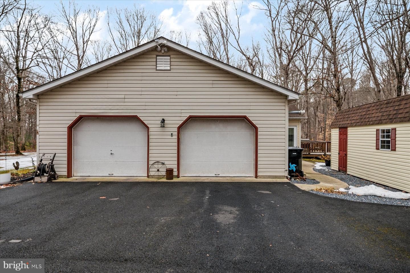 8953 Treesdale Drive photo 4