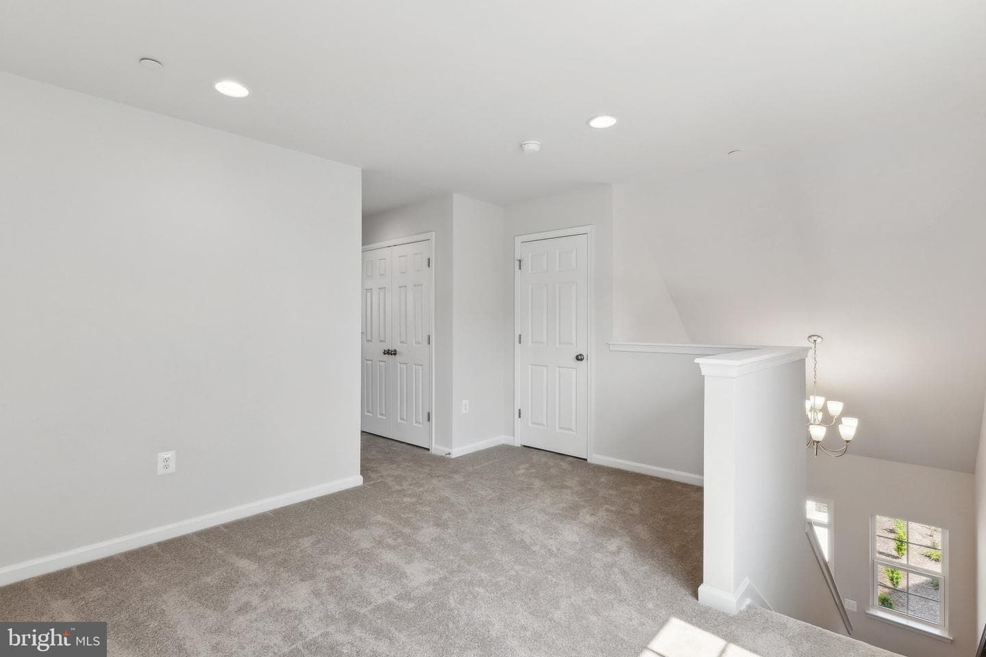1009 Champlain Court photo 29