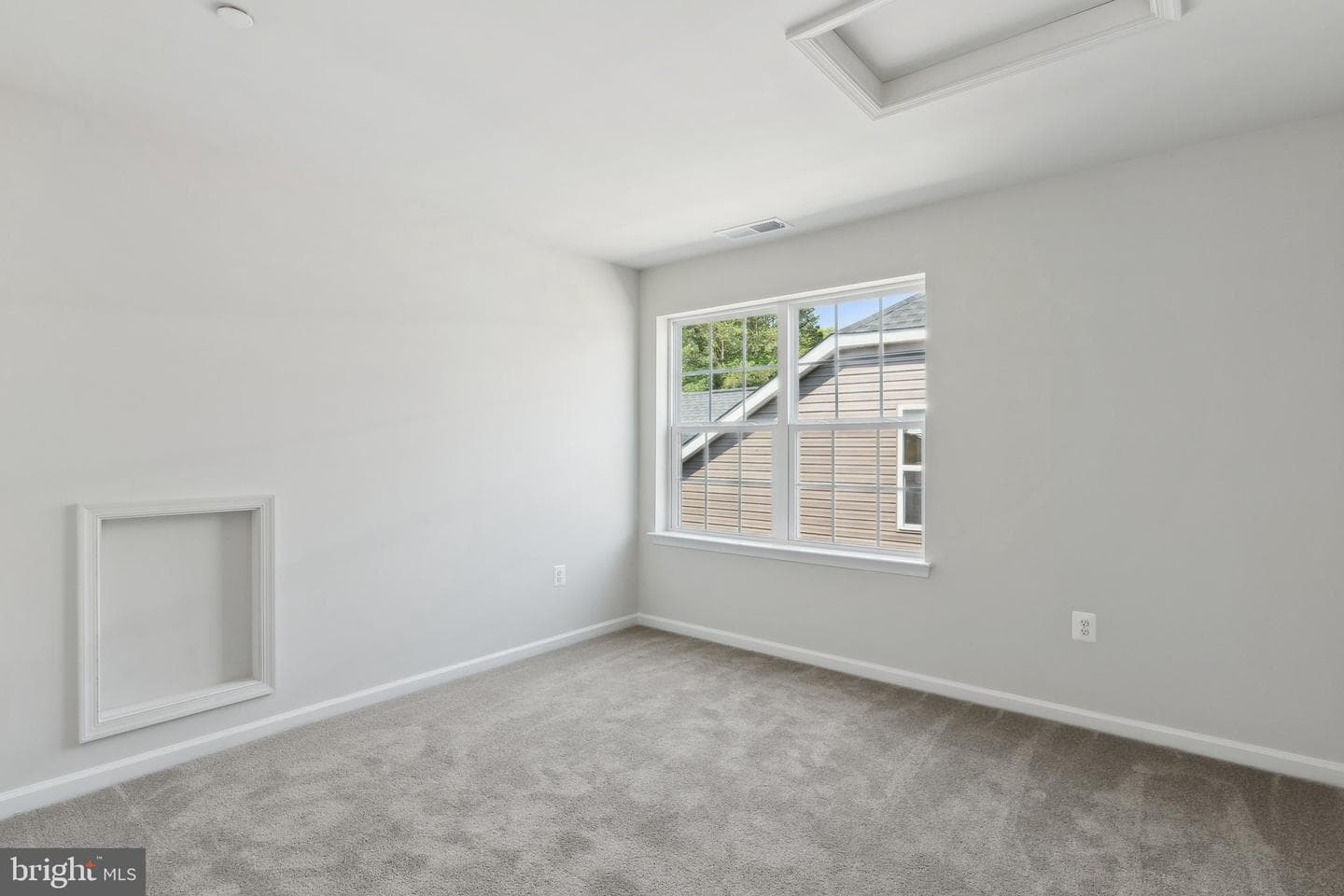 1009 Champlain Court photo 31