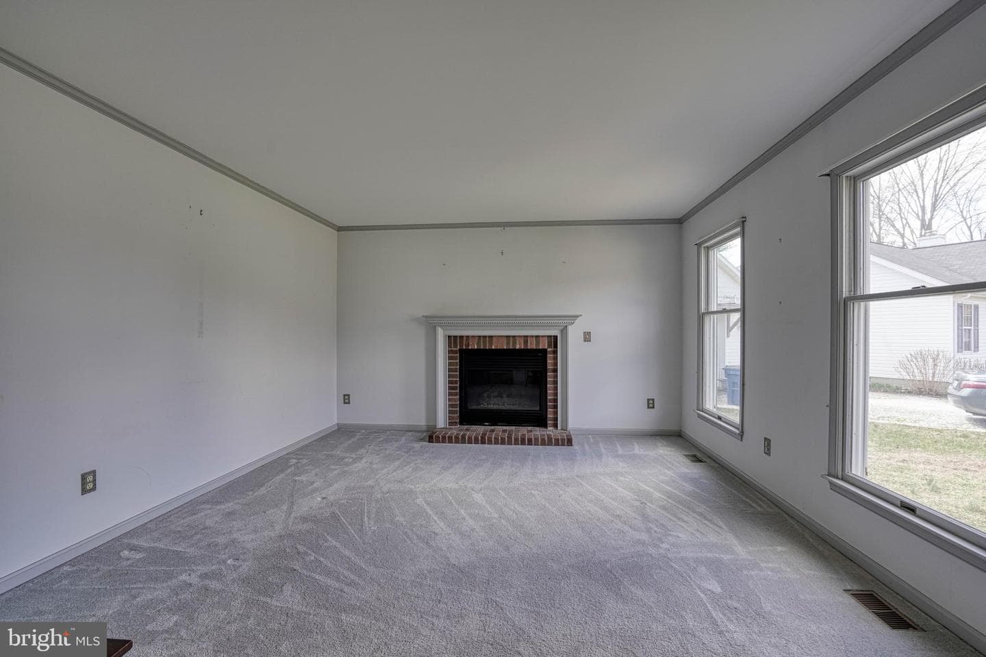 200 Spring Drive photo 16