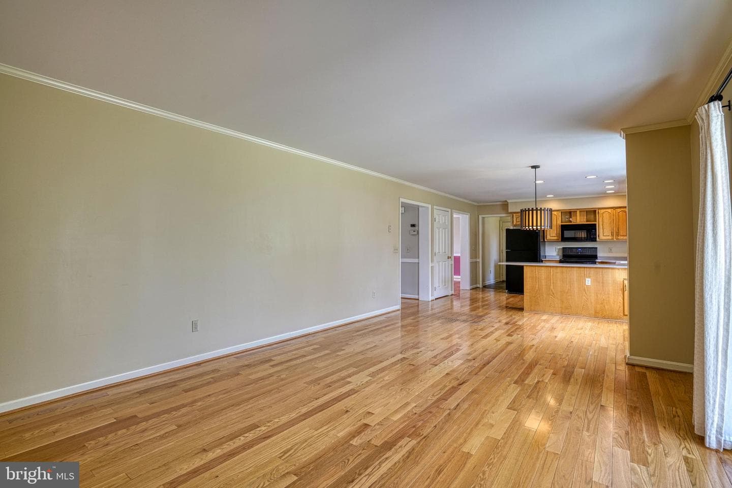 200 Spring Drive photo 19