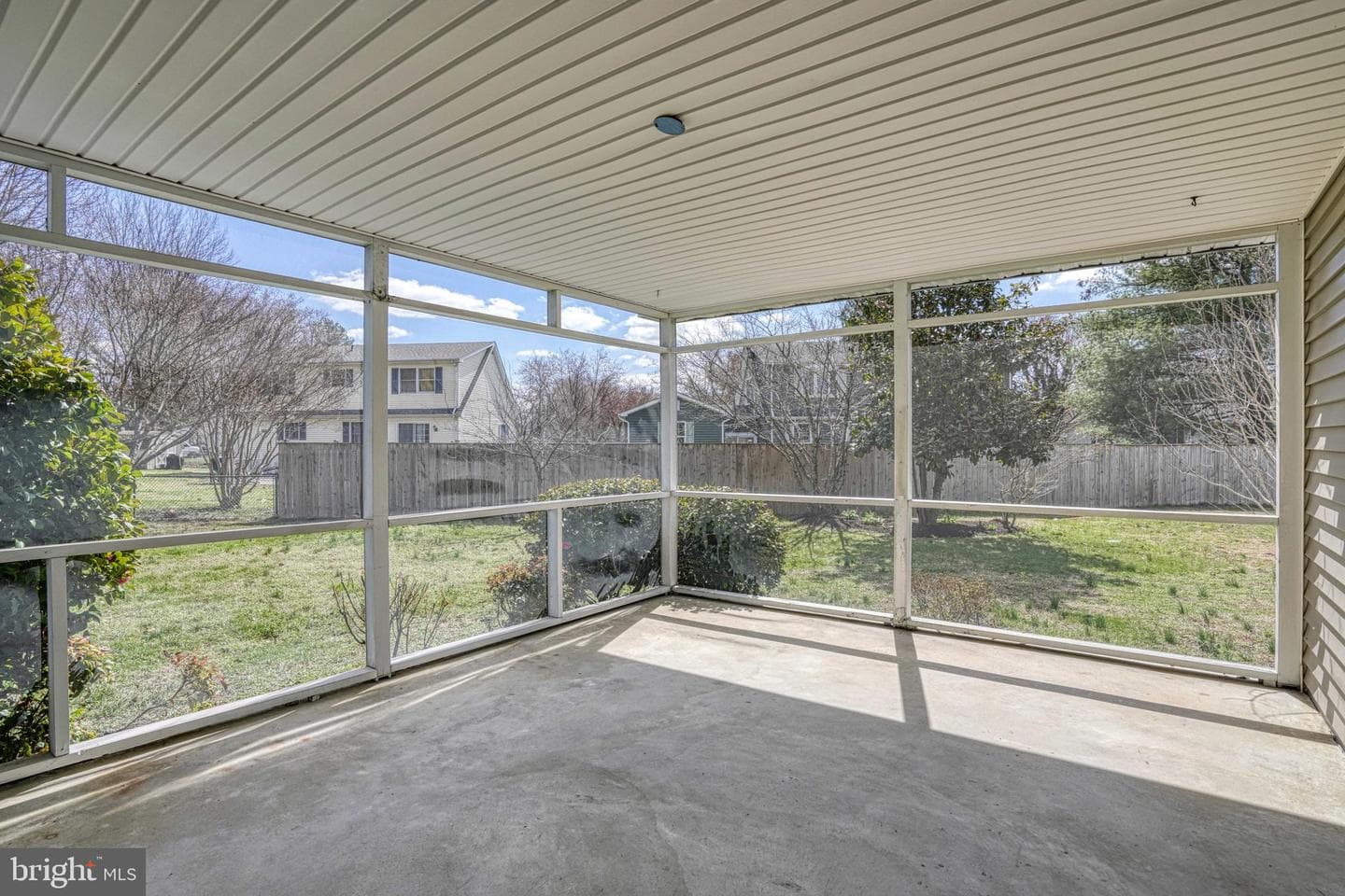 200 Spring Drive photo 26