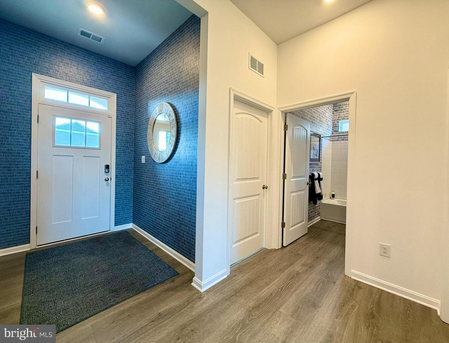 8737 Harper Way photo 2