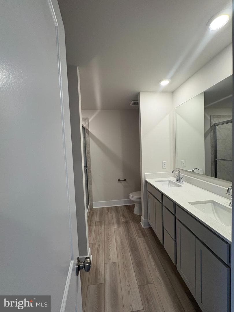 1233 Lake Meade Drive photo 5