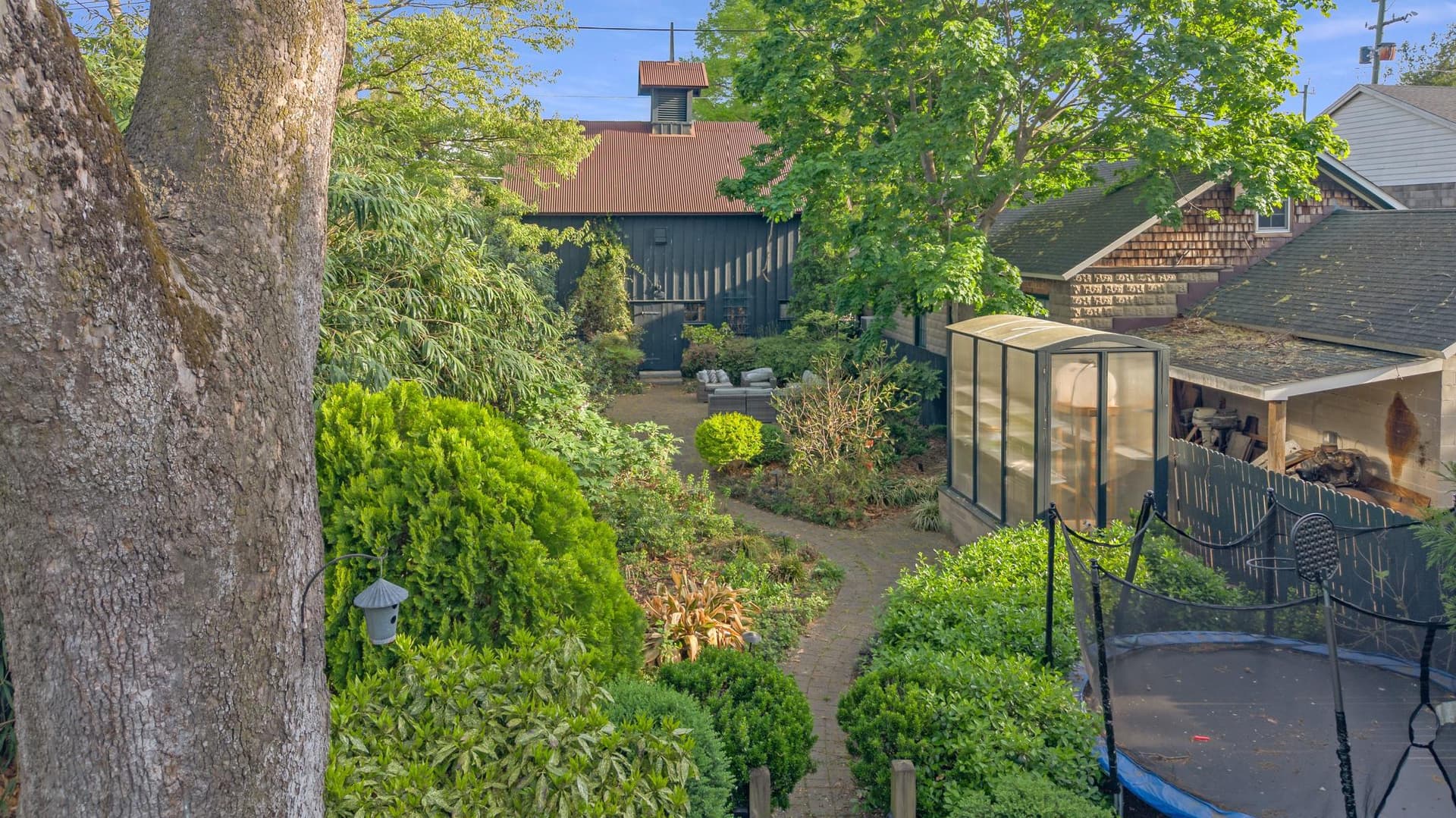 209 Goldsborough Street photo 33