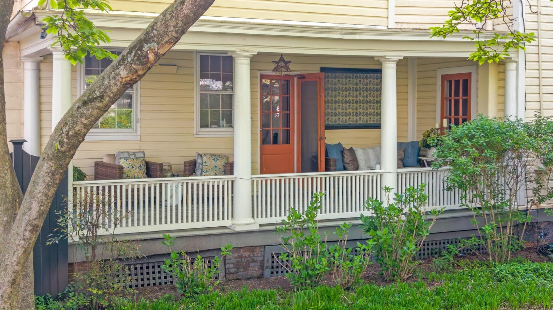 209 Goldsborough Street photo 39