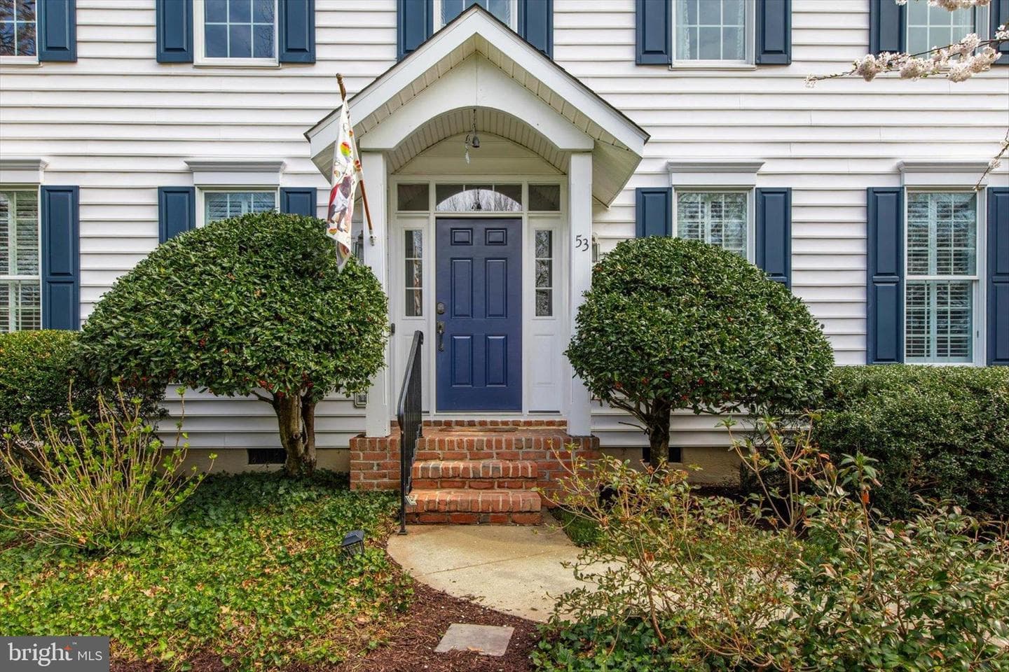 53 Londonderry Drive photo 3