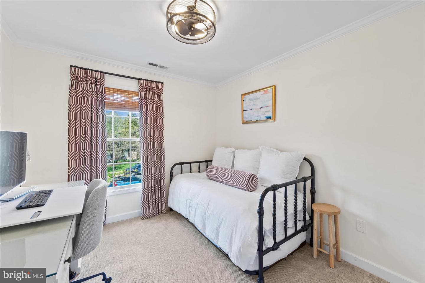 53 Londonderry Drive photo 38