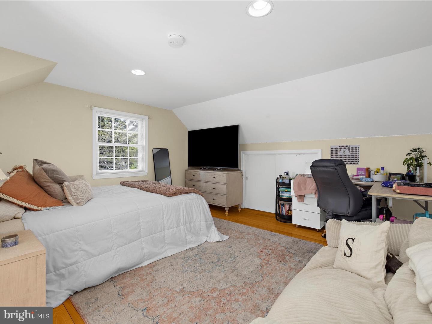 301 Washington Street S photo 31