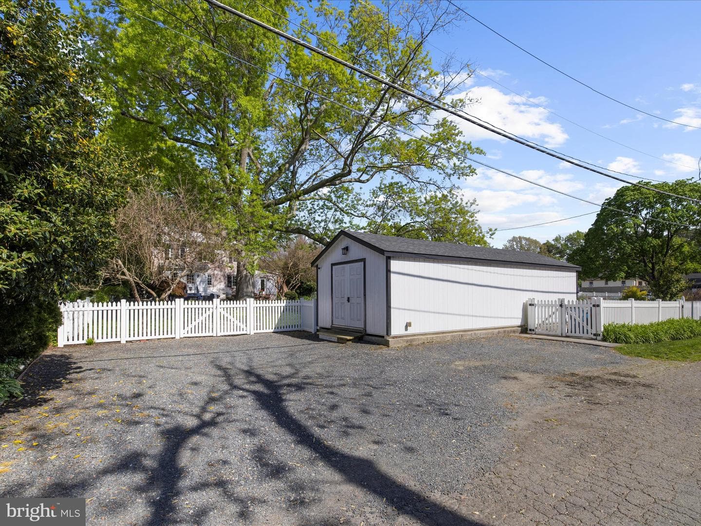 301 Washington Street S photo 42