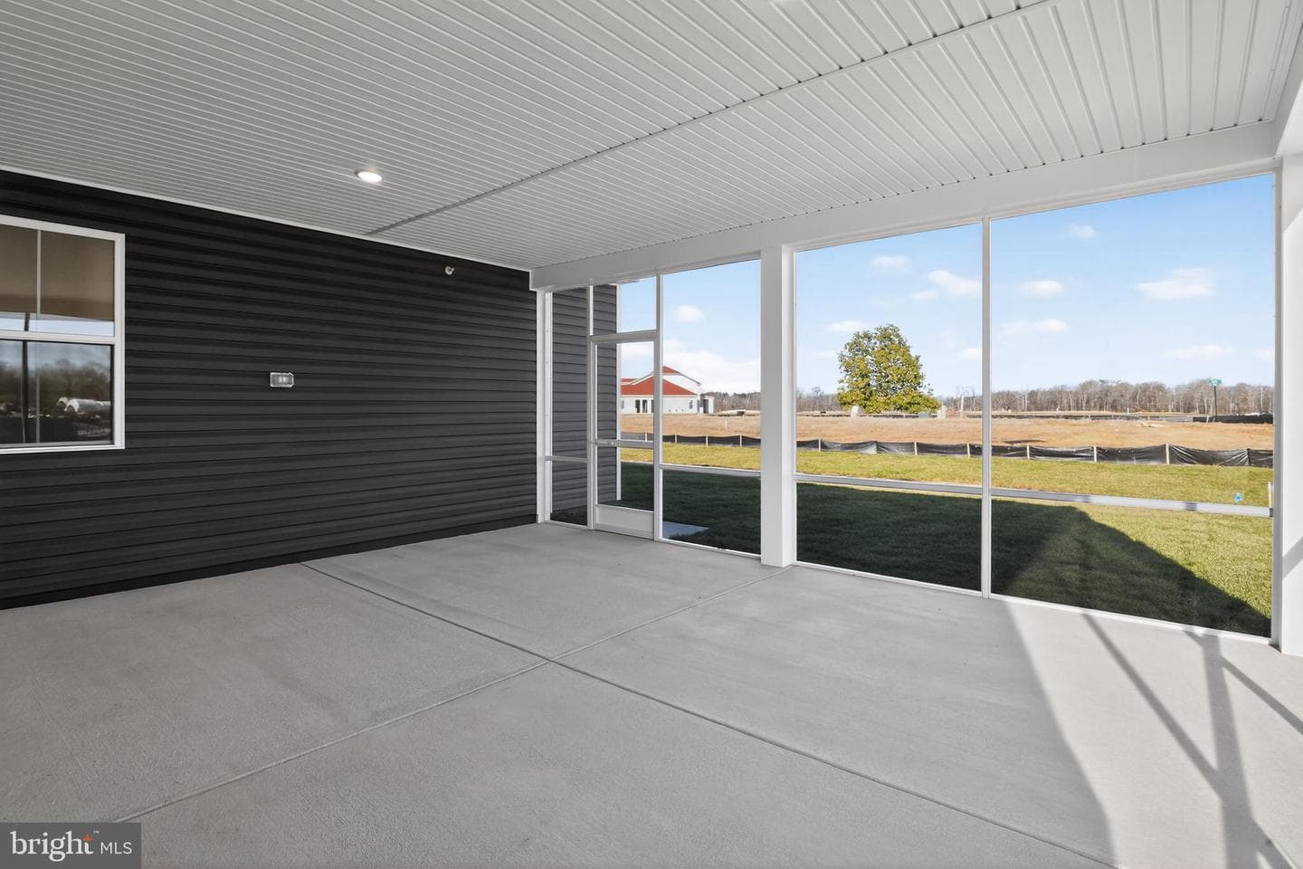 29405 Jobes Street photo 9