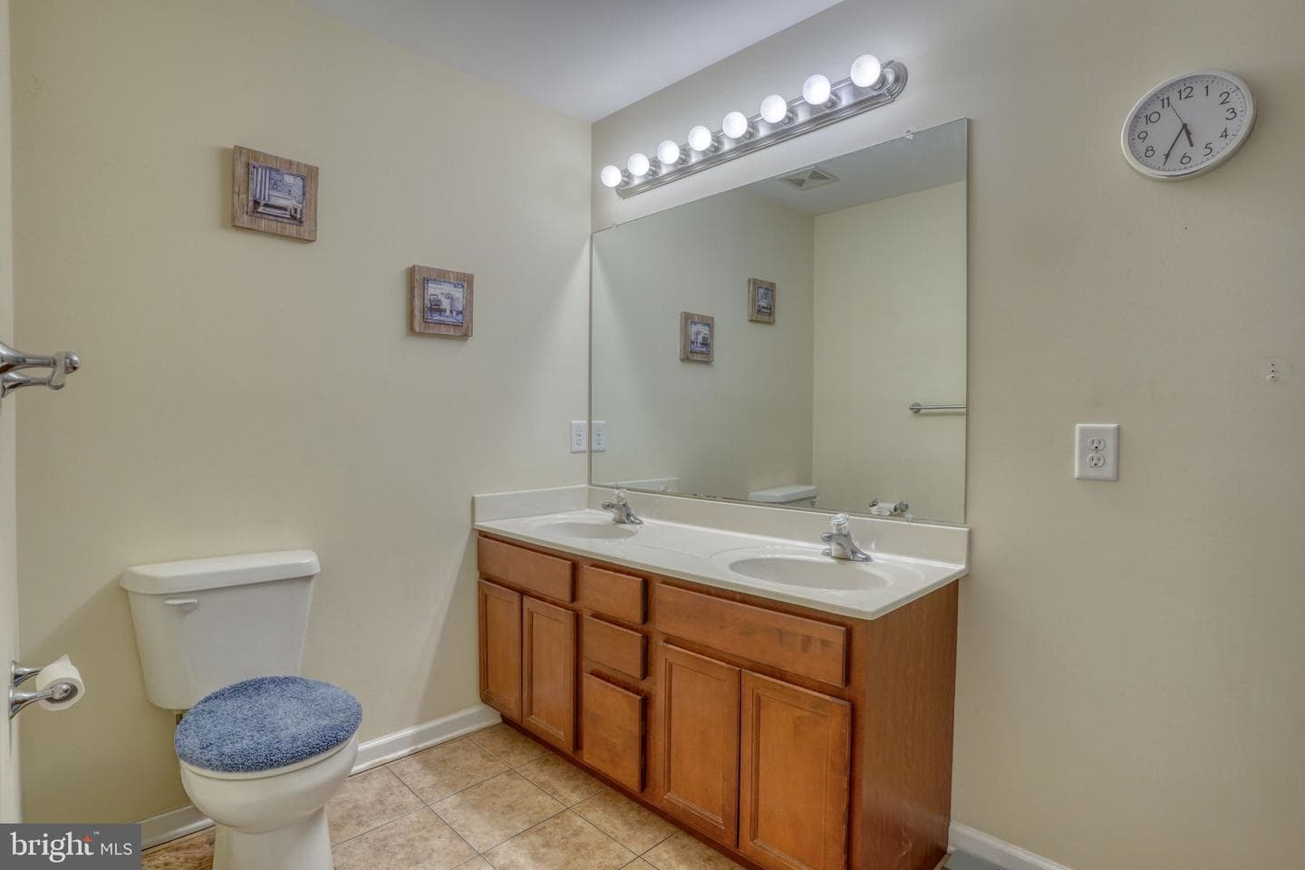 29809 Captain Adamouski Street #15a photo 52