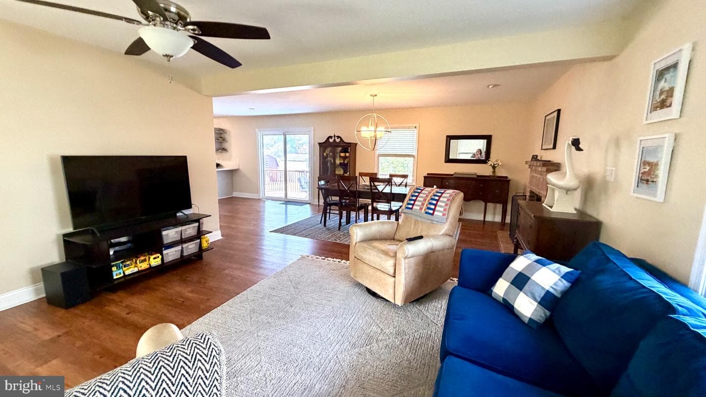 29676 Standish Street photo 19