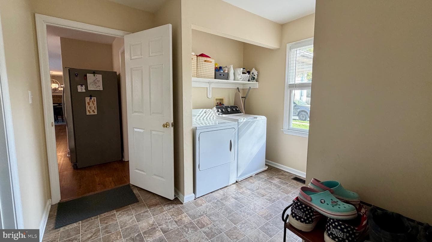 29676 Standish Street photo 28