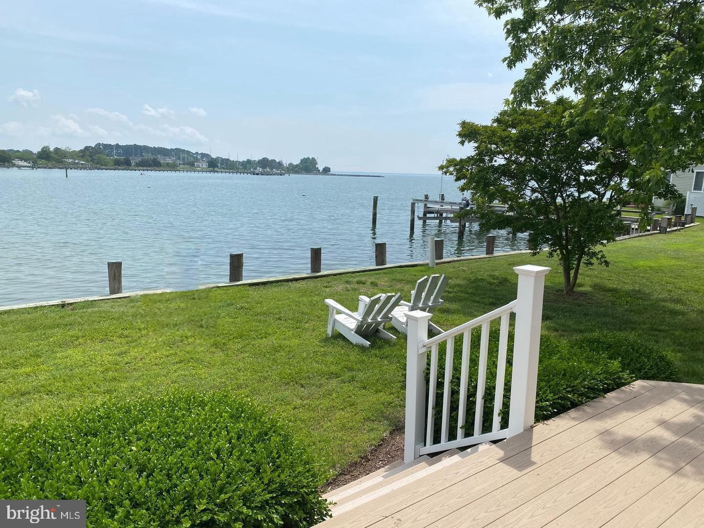 115 W Pier Street photo 3