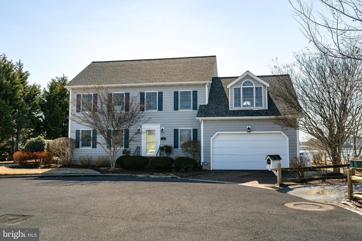 115 W Pier Street photo 5