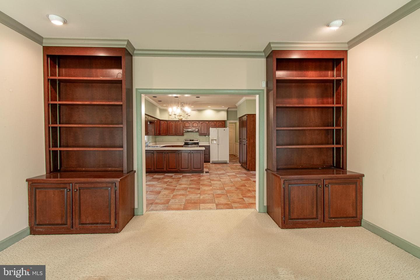 31 Londonderry Drive photo 14