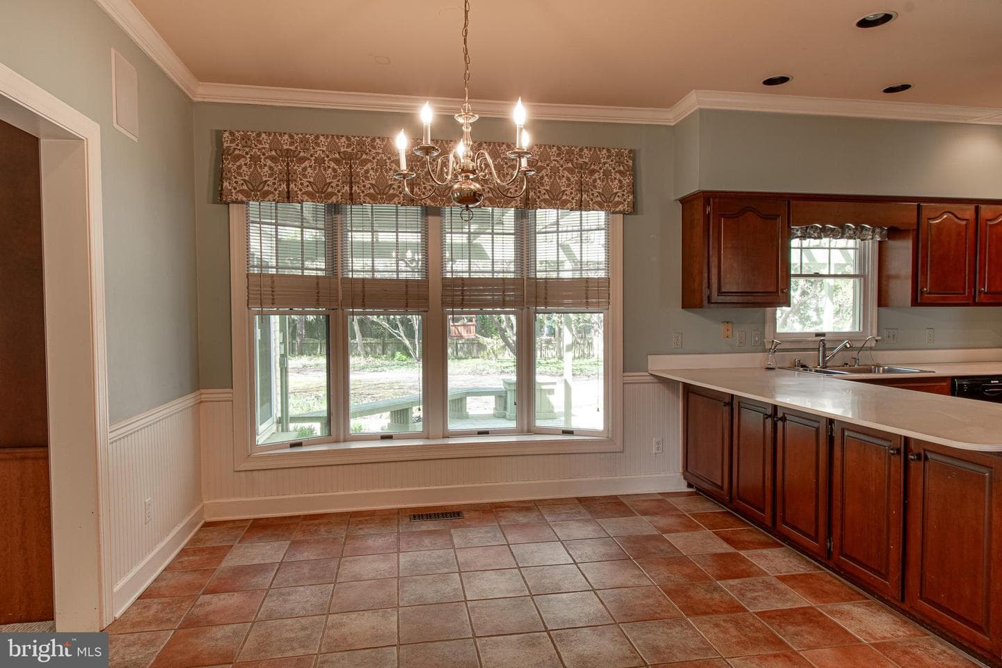 31 Londonderry Drive photo 18