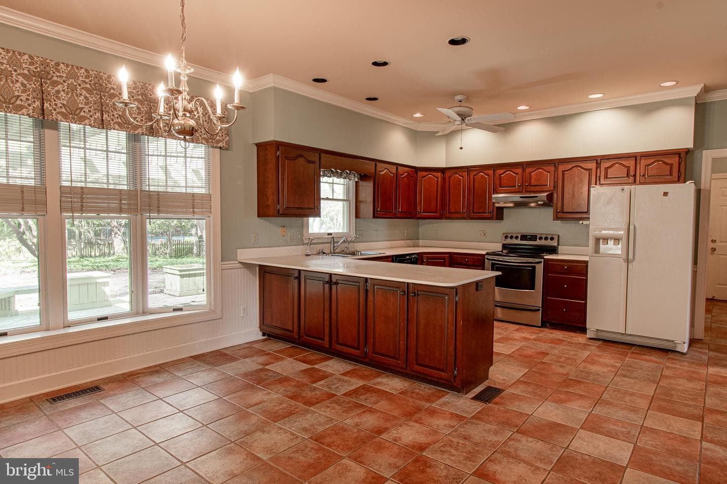 31 Londonderry Drive photo 19