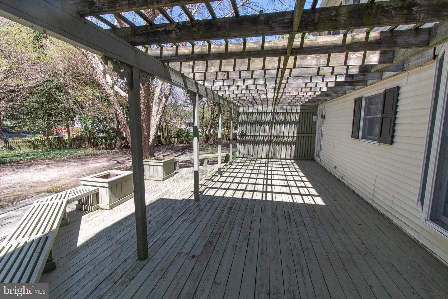 31 Londonderry Drive photo 46