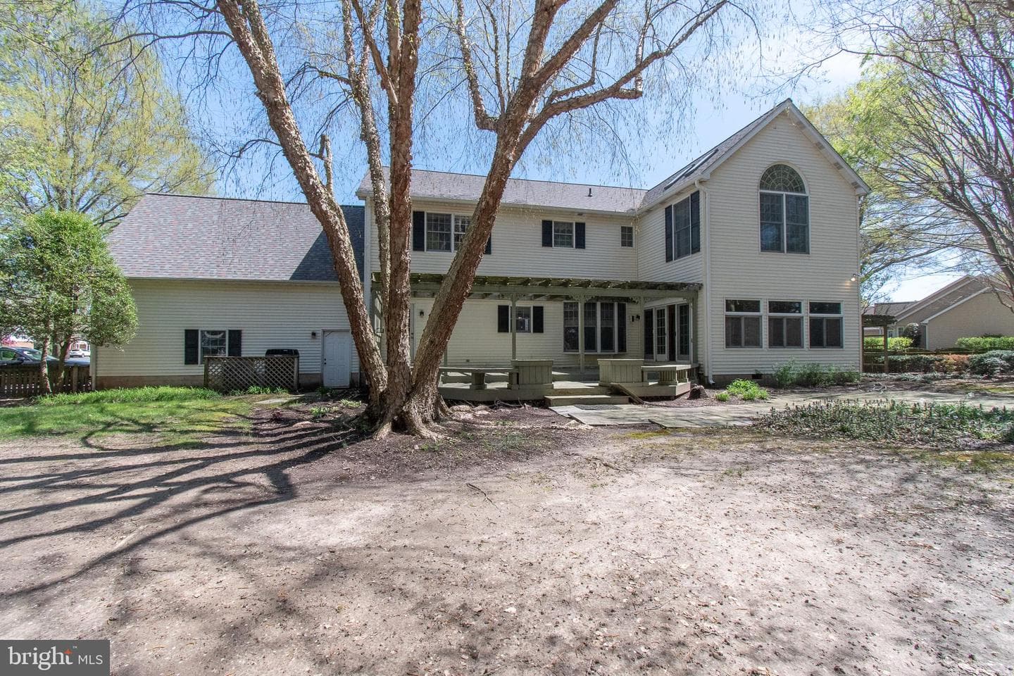 31 Londonderry Drive photo 5