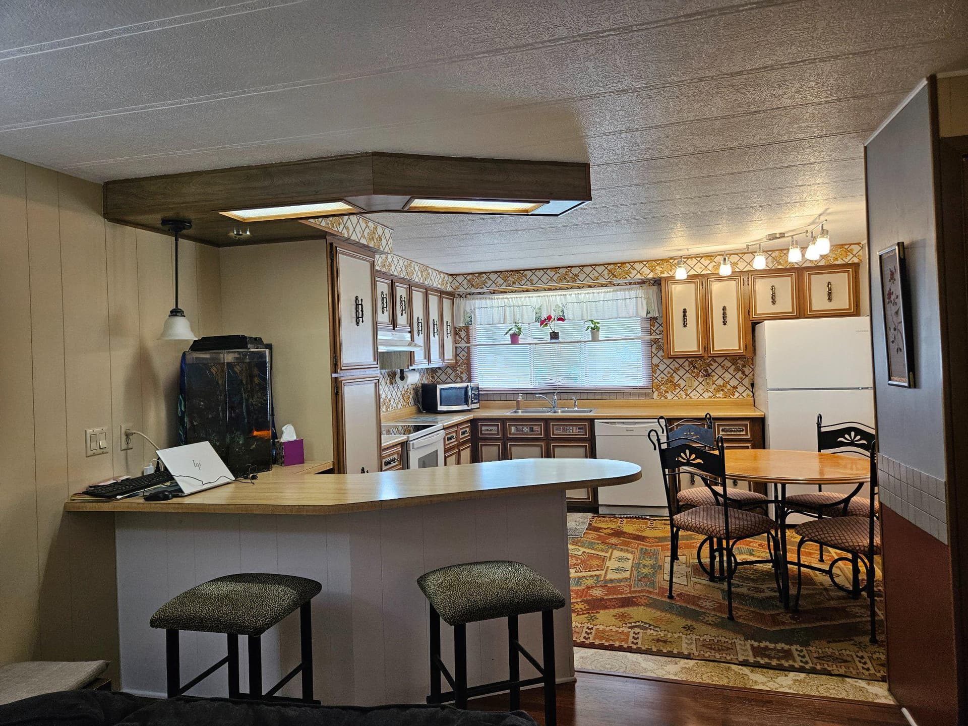 47 Park Lane photo 12