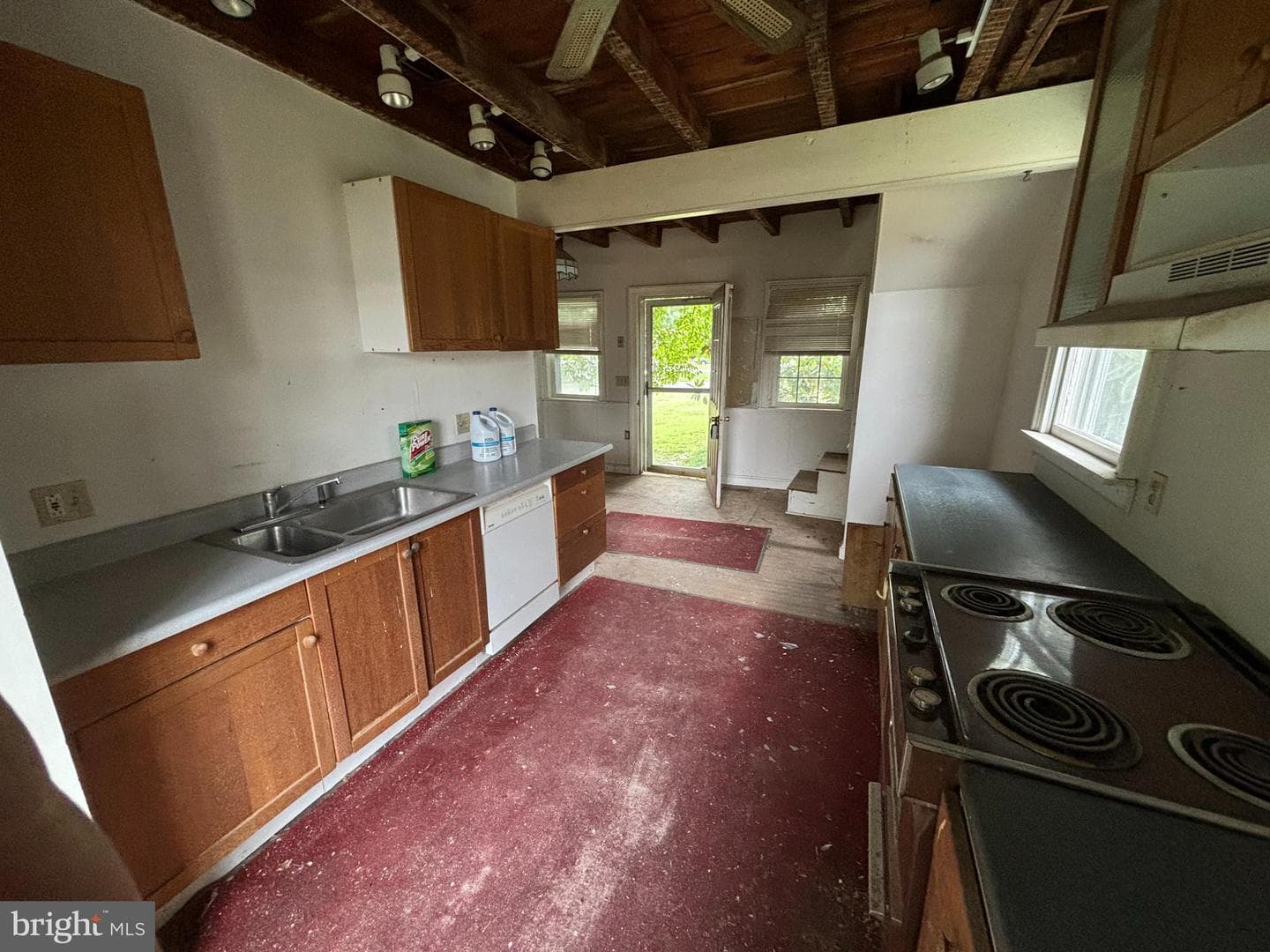 7346 Shirley Drive photo 13