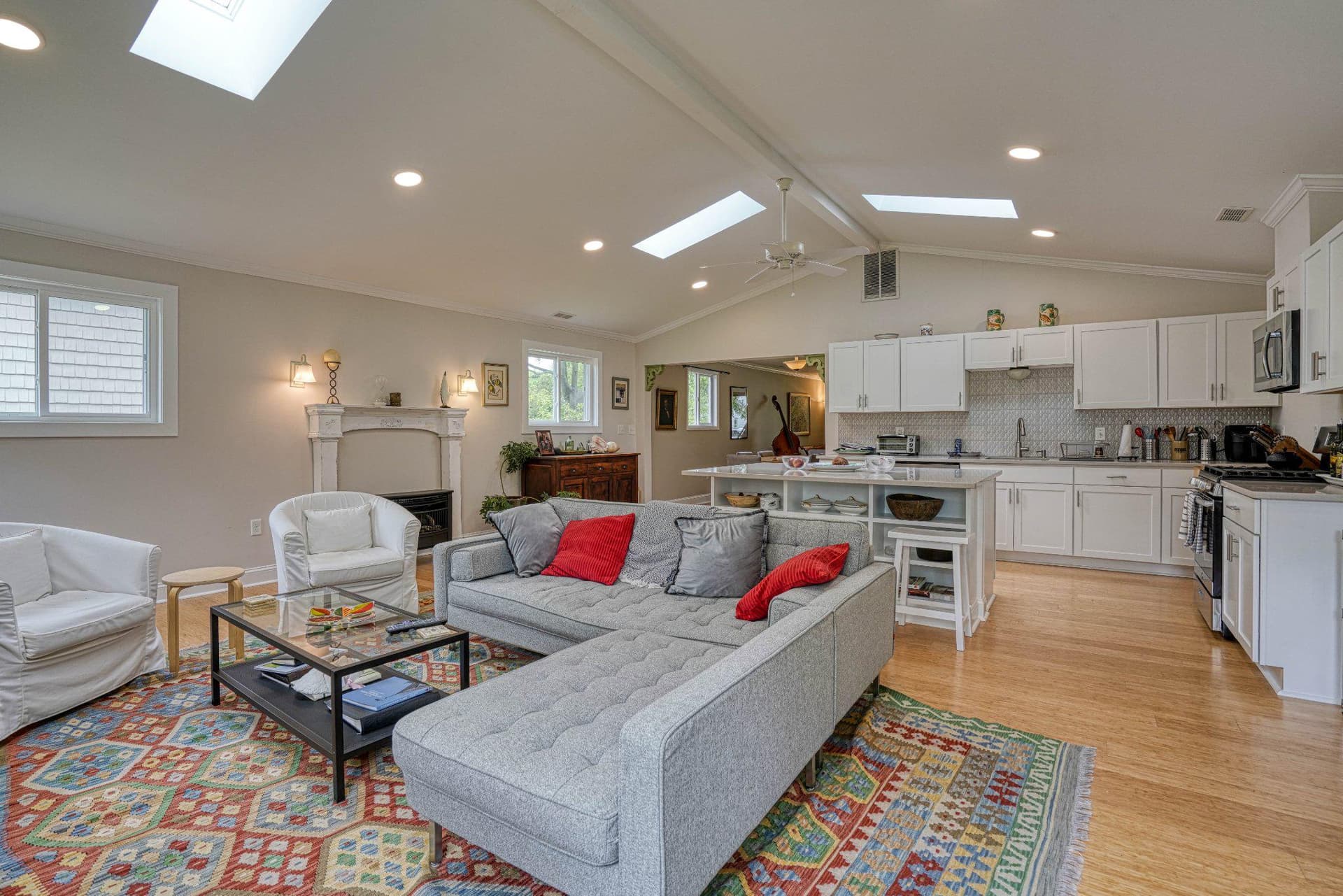 306 W Oak Avenue photo 18