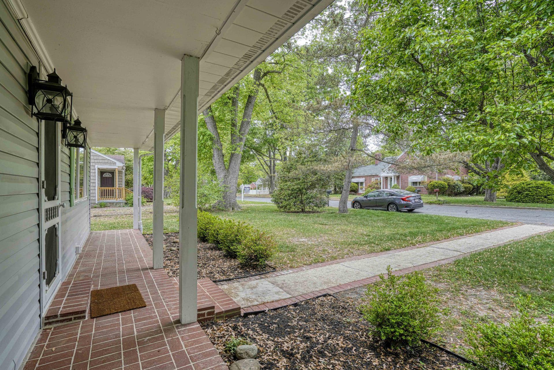 306 W Oak Avenue photo 2