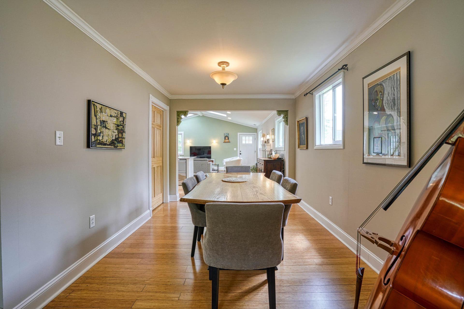 306 W Oak Avenue photo 9