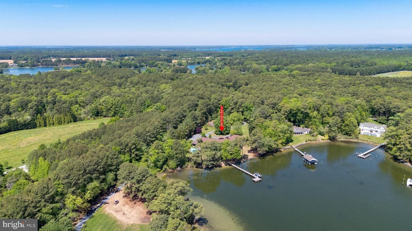 6906 Travelers Rest Circle photo 4